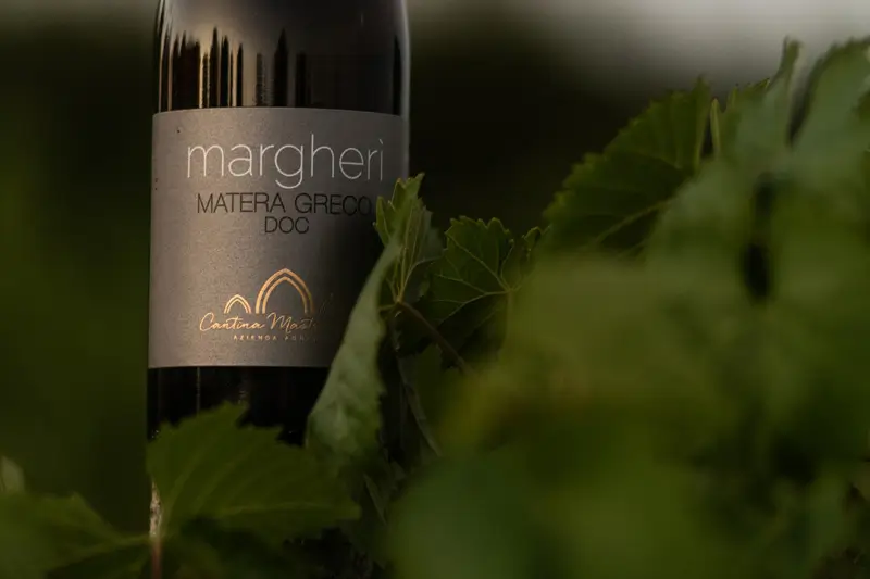 Bottiglia di Vino Bianco di Alta Qualità